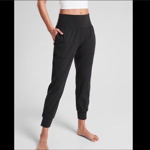 Athleta Cruise Jogger